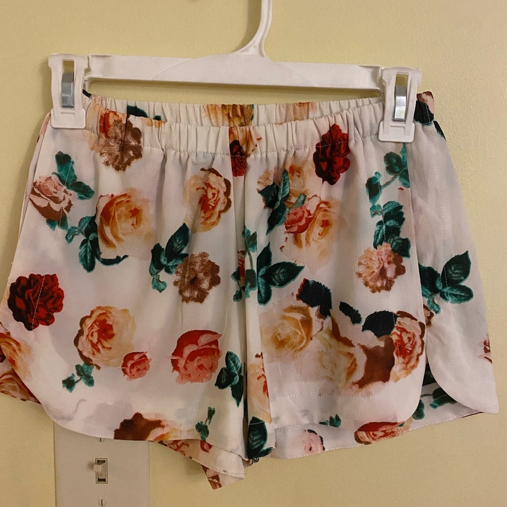 Brandy Melville floral shorts